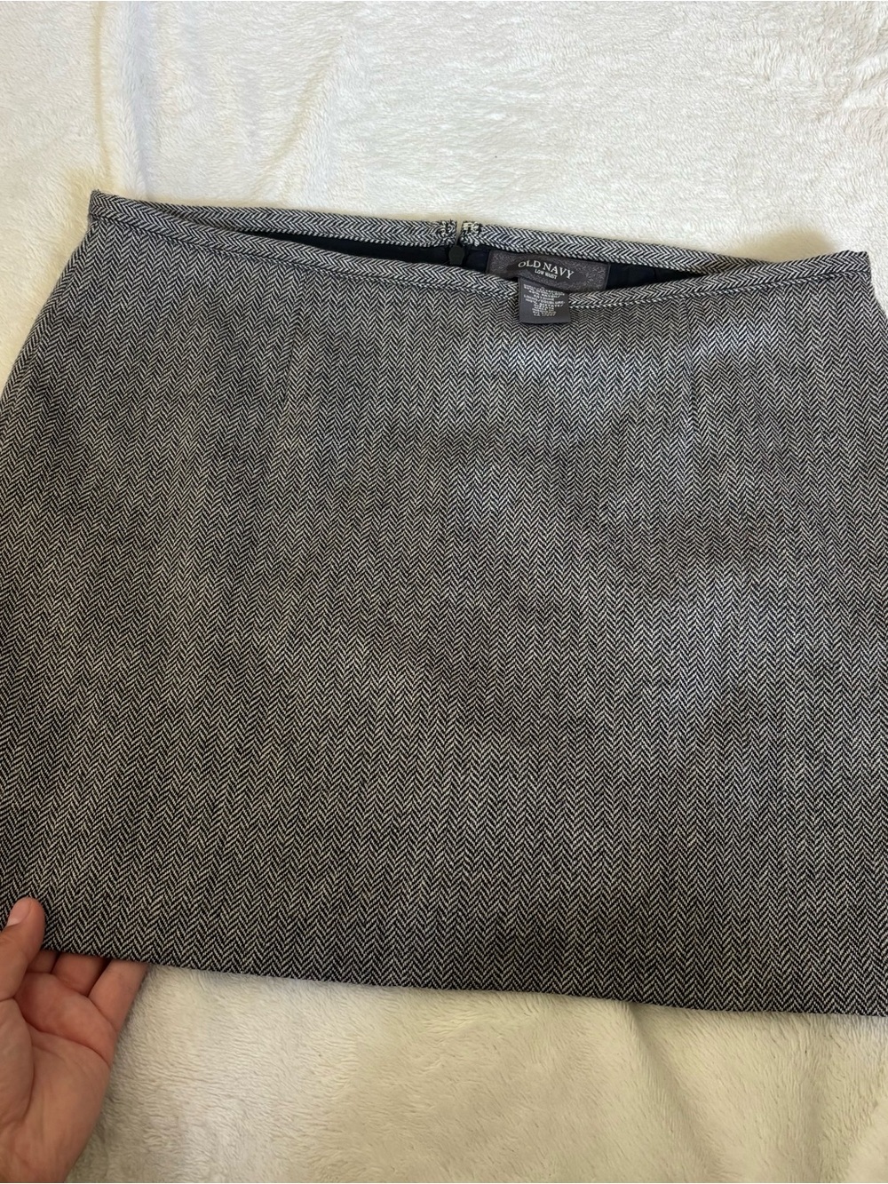 Y2k mini Old Navy Women's Herringbone Pencil Skirt in Gray